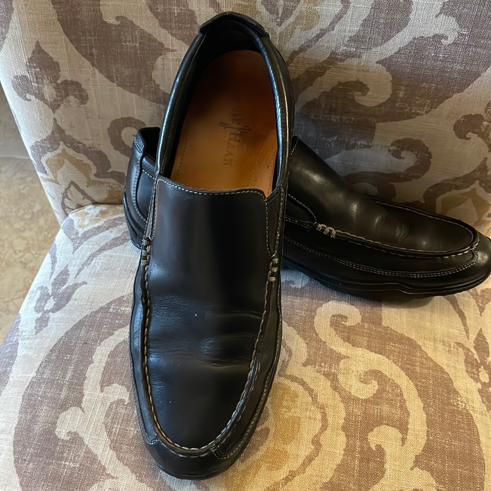 Cole Haan Tucker Black leather slip ons 11.5M with Nike air sole.